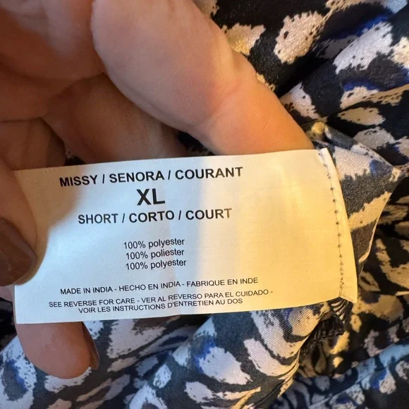 NWT  Sofia by Sofia Vergara NAVY LEOPARD PRINT BLOUSE XLARGE    #J - Picture 7 of 9